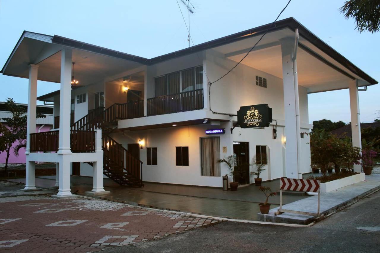 Kesuma Villa Parit Raja Bagian luar foto